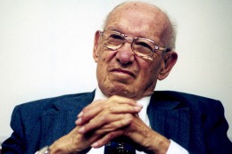 Peter F Drucker